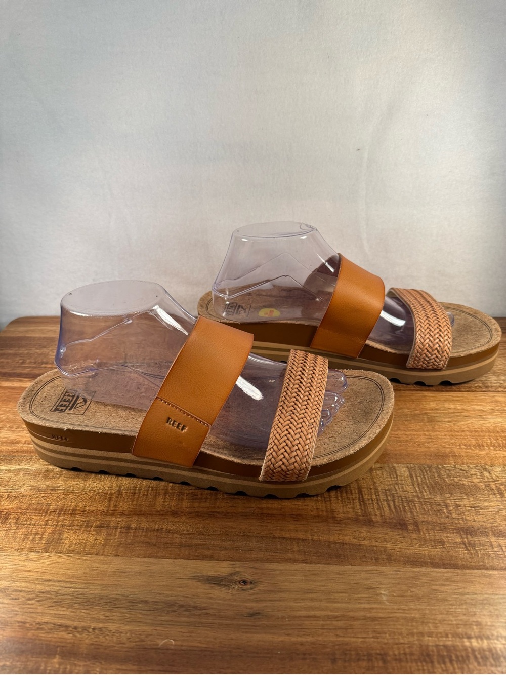 Reef Cushion Vista Hi Platform Slide Sandals Tan Size 11 - Picture 3 of 11